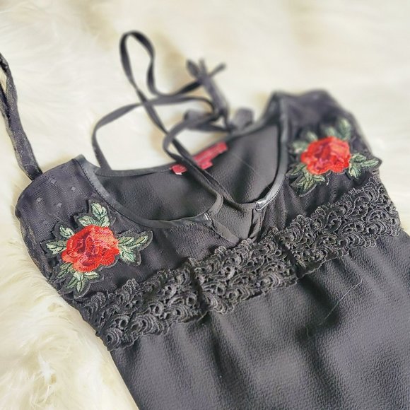 Sweater - Picture 1 of 5